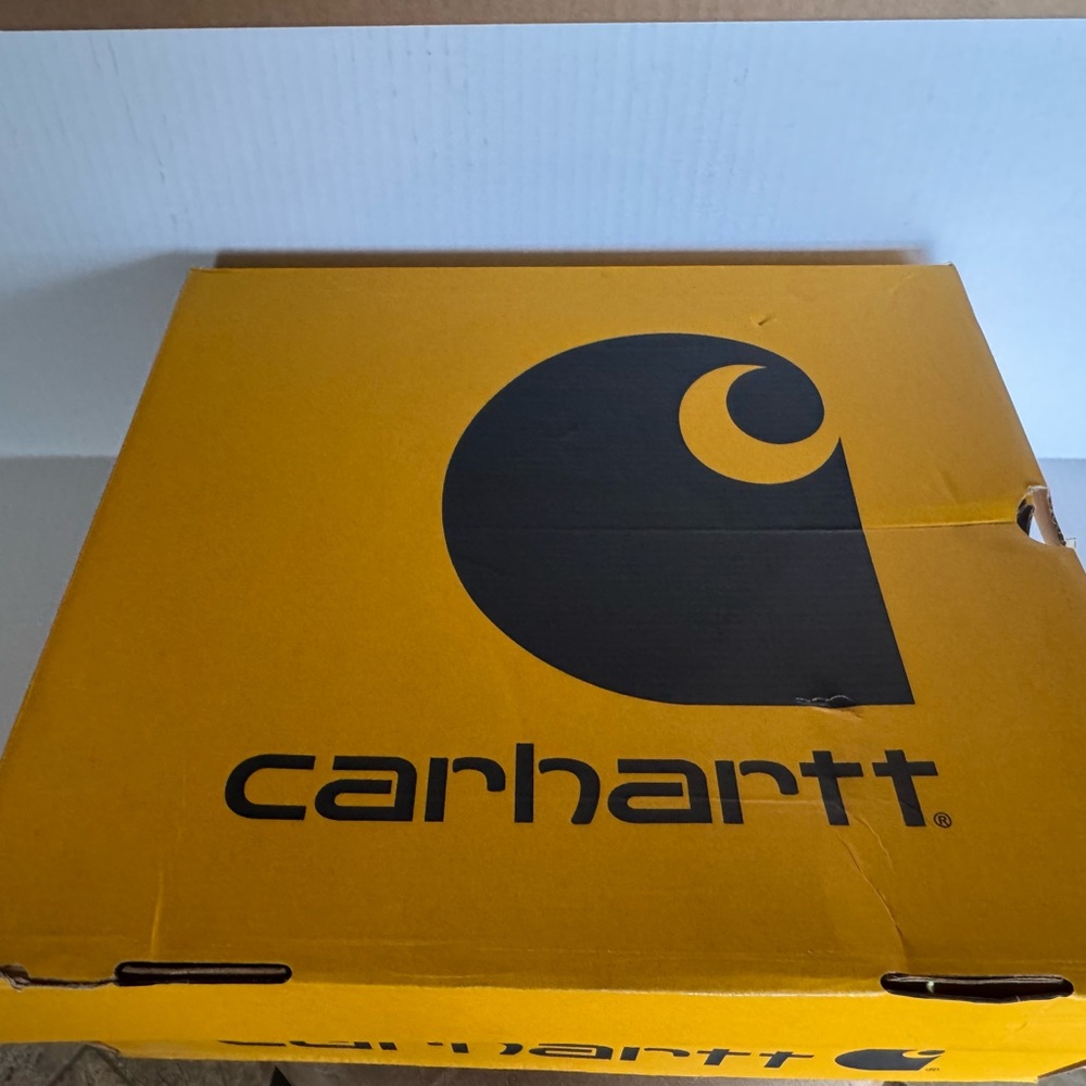Carhartt men’s steel toed work boot. Brand new never worn with tags.